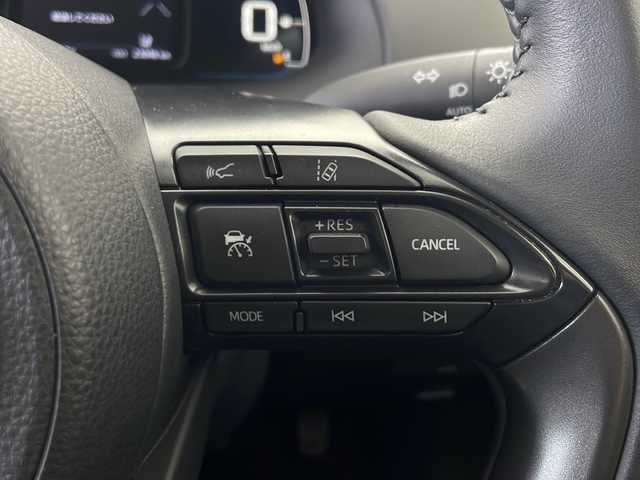 トヨタ アクア G 秋田県 2024(令6)年 2.3万km プラチナホワイトパールマイカ 4WD/純正ナビ　/AM／FM／Bluetooth/衝突被害軽減システム/バックカメラ　/寒冷地仕様/ワイパーデアイサー　/レーダークルーズコントロール　/レーンキープアシスト　/横滑り防止装置/パーキングサポートブレーキ/クリアランスソナー/先行車発進告知/ドラレコ一体型ルームミラー　/ＥＴＣ　/ＬＥＤヘッドライト　/オートマチックハイビーム/革巻きステアリング/AC100V/純正ホイールキャップ/スマートキー