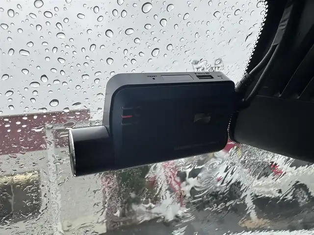 ボルボ ＸＣ９０ T5 AWD モーメンタム 三重県 2019(令1)年 6.9万km クリスタルホワイトP 純正ナビゲーション/・地デジTV/・FM/AM/CD/Bluetooth/・AppleCarPlay/Android Auto/全方位カメラ/コンフォートシート/インテグレーテッド・チャイルド・クッション/前席パワーシート/前席シートヒーター/運転席メモリーシート/純正前後ドライブレコーダー/アダプティブクルーズコントロール/ブラインドスポットモニター/ステアリングスイッチ/LEDヘッドライト/LEDフォグライト /オートライト/オートハイビーム/ルーフレール/純正19インチ10本スポークアルミホイール/ETC/スマートキー×2/取説/保証書