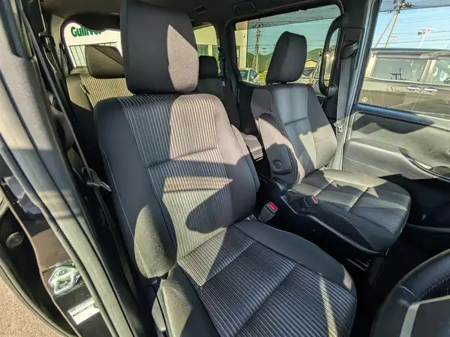 トヨタ ヴォクシー ZS 煌Ⅱ 福井県 2020(令2)年 2.8万km ブラック 純正16インチAW/両側パワースライドドア/LEDヘッドライト/クルーズコントロール/前後コーナーセンサー/ビルトインETC/衝突被害軽減システム/バックカメラ/純正SDナビ/フルセグテレビ/レーンキープアシスト/横滑り防止装置/盗難防止装置/オートマチックハイビーム/アイドリングストップ/スマートキー/ダブルエアバッグ