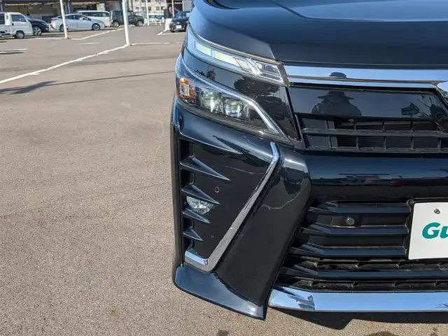 トヨタ ヴォクシー ZS 煌Ⅱ 福井県 2020(令2)年 2.8万km ブラック 純正16インチAW/両側パワースライドドア/LEDヘッドライト/クルーズコントロール/前後コーナーセンサー/ビルトインETC/衝突被害軽減システム/バックカメラ/純正SDナビ/フルセグテレビ/レーンキープアシスト/横滑り防止装置/盗難防止装置/オートマチックハイビーム/アイドリングストップ/スマートキー/ダブルエアバッグ