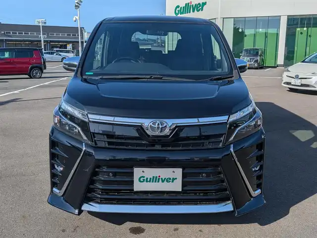 トヨタ ヴォクシー ZS 煌Ⅱ 福井県 2020(令2)年 2.8万km ブラック 純正16インチAW/両側パワースライドドア/LEDヘッドライト/クルーズコントロール/前後コーナーセンサー/ビルトインETC/衝突被害軽減システム/バックカメラ/純正SDナビ/フルセグテレビ/レーンキープアシスト/横滑り防止装置/盗難防止装置/オートマチックハイビーム/アイドリングストップ/スマートキー/ダブルエアバッグ