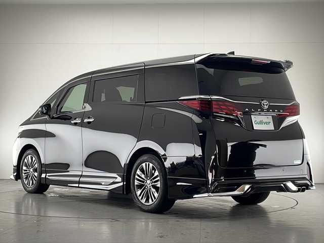 トヨタ アルファード Z 熊本県 2024(令6)年 1.1万km ブラック 禁煙車/トヨタセーフティセンス/純正12.3型ディスプレイオーディオ/（T-CONNECT/Bluetooth/フルセグTV/ナビ）/純正13.2型有機EL後席ディスプレイ/純正モデリスタエアロ/純正ビルトイン2.0ETC/純正18インチアルミ/純正LEDオートライト/純正LEDフォグ/純正フロアマット/両側電動スライドドア/黒レザーシート/左右独立ムーンルーフ/パノラミックビューモニター/アダプティブクルーズコントロール/レーンディパーチャーアラート/オートマチックハイビーム/ブラインドスポットモニター/ドライバーモニター/クリアランスソナー/デジタルインナーミラー/エグゼクティブパワーシート/ウッドコンビ本革巻ハンドル/前席パワーシート/エアシート/スマートキー/プッシュエンジンスタート/スペアキー/新車時保証書/取扱い説明書
