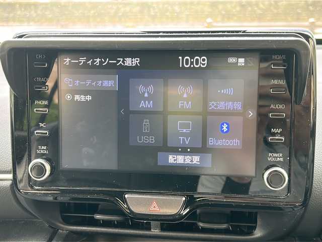 トヨタ ヤリスクロス ハイブリッド G 沖縄県 2022(令4)年 5.8万km ブラックマイカ/シルバーメタリック 2トーン 純正８インチナビ/（ＡＭ／ＦＭ／ＢＴ）　/フルセグＴＶ　/バックカメラ　/トヨタセーフティーセンス　/社外１６インチＡＷ　/オートマチックハイビーム　/前後ドラレコ　/ＥＴＣ　/スマートキー　/クルコン　/ＵＳＢ入力端子/オートライト/社外フロアマット/プッシュスタート