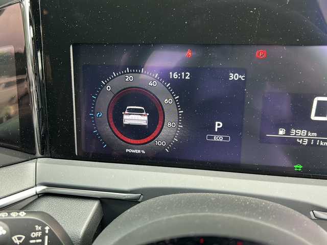日産 ノート X 福岡県 2024(令6)年 0.5万km ピュアホワイトパール 純正9インチSDナビ/（AM/FM/BT/フルセグTV/SD）/インテリジェントエマージェンシーブレーキ/プロパイロット/バックカメラ/アイドリングストップ/プッシュスタートボタン/スマートキー/スペアキー1本/フロアマット/純正LEDヘッドライト/16インチアルミホイール/コーナーセンサー/横滑り防止装置/衝突被害軽減システム/車線逸脱警報システム/盗難防止システム/オートマチックハイビーム/ETC