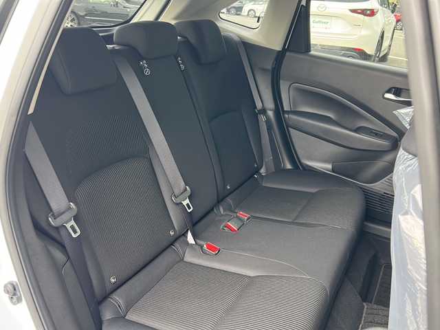 日産 ノート X 福岡県 2024(令6)年 0.5万km ピュアホワイトパール 純正9インチSDナビ/（AM/FM/BT/フルセグTV/SD）/インテリジェントエマージェンシーブレーキ/プロパイロット/バックカメラ/アイドリングストップ/プッシュスタートボタン/スマートキー/スペアキー1本/フロアマット/純正LEDヘッドライト/16インチアルミホイール/コーナーセンサー/横滑り防止装置/衝突被害軽減システム/車線逸脱警報システム/盗難防止システム/オートマチックハイビーム/ETC
