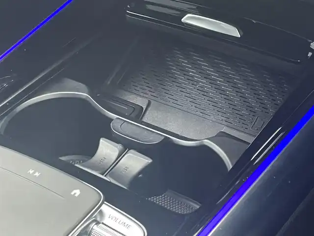 メルセデス・ベンツ Ｂ１８０ 静岡県 2019(令1)年 1万km デニムブルー レザーエクスクルーシブ/アドバンスパッケージ/MBUXナビフルセグTV Bluetooth/全方位カメラ/ブラックレザーシートシートヒーター /前席メモリーパワーシート/アンビエントライト /パワーバックドア /ドライブレコーダー/ワイヤレス充電/DSRCETC