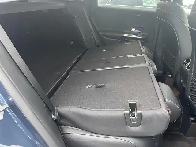 メルセデス・ベンツ Ｂ１８０ 静岡県 2019(令1)年 1万km デニムブルー レザーエクスクルーシブ/アドバンスパッケージ/MBUXナビフルセグTV Bluetooth/全方位カメラ/ブラックレザーシートシートヒーター /前席メモリーパワーシート/アンビエントライト /パワーバックドア /ドライブレコーダー/ワイヤレス充電/DSRCETC