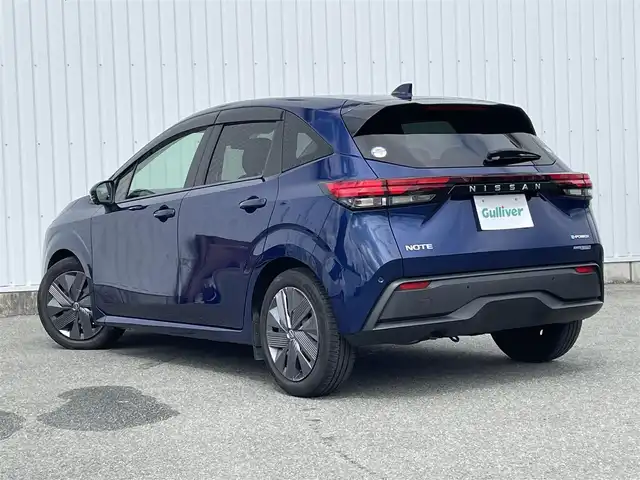 日産 ノート X 福岡県 2021(令3)年 4.9万km オーロラフレアブルーパール プロパイロット/純正９インチナビ/フルセグTV/BT/AM/FM/applecarplay/HDMI/アラウンドビューモニター/スマートルームミラー/エマージェンシーブレーキ/ＢＳＷ/クリアランスソナー/LDW/ワイヤレス充電/LEDオートライト/オートハイビーム/フォグランプ/ビルトインETC2.0/電動パーキング/ブレーキホールド/スマートキー/プッシュスタート