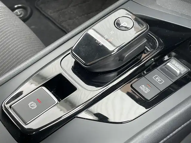 日産 ノート X 福岡県 2021(令3)年 4.9万km オーロラフレアブルーパール プロパイロット/純正９インチナビ/フルセグTV/BT/AM/FM/applecarplay/HDMI/アラウンドビューモニター/スマートルームミラー/エマージェンシーブレーキ/ＢＳＷ/クリアランスソナー/LDW/ワイヤレス充電/LEDオートライト/オートハイビーム/フォグランプ/ビルトインETC2.0/電動パーキング/ブレーキホールド/スマートキー/プッシュスタート