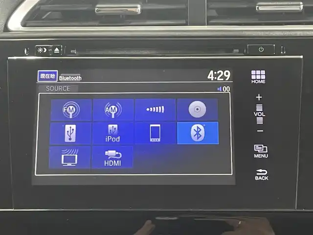 ホンダ シャトル ハイブリッド Z 大阪府 2015(平27)年 5万km クリスタルブラックパール 純正ナビ　バックカメラ　Bluetooth　フルセグTV 衝突軽減　ビルトインETC クルーズコントロール　ハーフレザーシート　オートライト　LEDヘッドライト