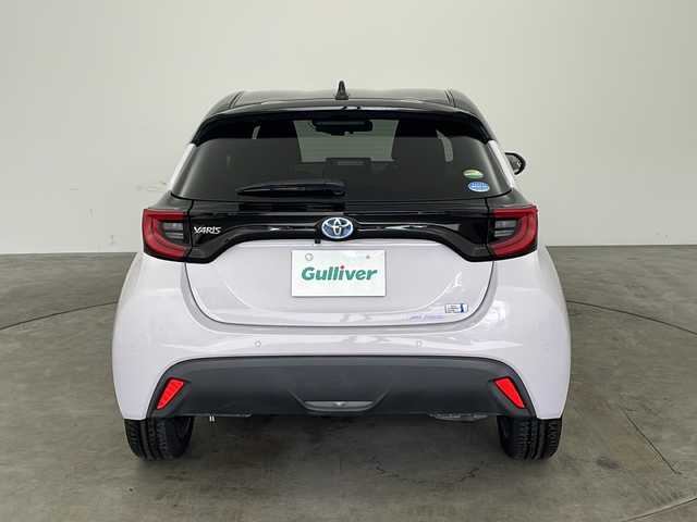 トヨタ ヤリス ハイブリッド Z 兵庫県 2020(令2)年 4.8万km ブラック/アイスピンクメタリック ・ナビ/TV/USB/Miracast/Bluetooth/・バックカメラ/・ビルトインETC2.0/・社外前後ドライブレコーダー/・Toyota　Safety　Sense/・プリクラッシュセーフティ/・レーントレーシングアシスト/・レーダークルーズコントロール/・オートマチックハイビーム/・ロードサインアシスト/・ブラインドスポットモニター/・パーキングサポートブレーキ/・リヤクロストラフィックアラート/・先行車発進告知/・クリアランスソナー/・LEDヘッドライト/・オートライト/・フォグランプ/・前席シートシーター/・純正16インチアルミホイール/・純正フロアマット/・スマートエントリー/・プッシュスタート
