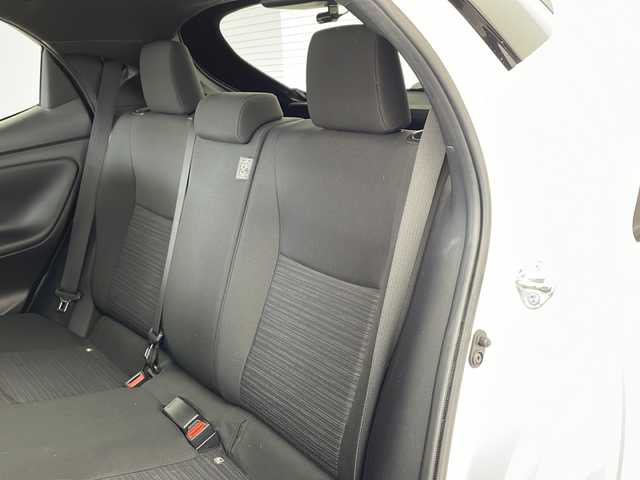 トヨタ ヤリス ハイブリッド Z 兵庫県 2020(令2)年 4.8万km ブラック/アイスピンクメタリック ・ナビ/TV/USB/Miracast/Bluetooth/・バックカメラ/・ビルトインETC2.0/・社外前後ドライブレコーダー/・Toyota　Safety　Sense/・プリクラッシュセーフティ/・レーントレーシングアシスト/・レーダークルーズコントロール/・オートマチックハイビーム/・ロードサインアシスト/・ブラインドスポットモニター/・パーキングサポートブレーキ/・リヤクロストラフィックアラート/・先行車発進告知/・クリアランスソナー/・LEDヘッドライト/・オートライト/・フォグランプ/・前席シートシーター/・純正16インチアルミホイール/・純正フロアマット/・スマートエントリー/・プッシュスタート