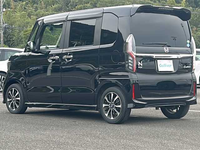 ホンダ Ｎ ＢＯＸ カスタム G L ホンダセンシング 佐賀県 2018(平30)年 4.2万km クリスタルブラックパール Gathers8インチナビ/バックカメラ/衝突被害軽減ブレーキ/路線逸脱警報/オートハイビーム/アダプティブクルーズコントロール/パワースライドドア/ドライブレコーダー/革調シートカバー/ステアリングリモコン/プッシュスタート/スマートキー/LEDヘッドライト/フォグライト/純正アルミホイール