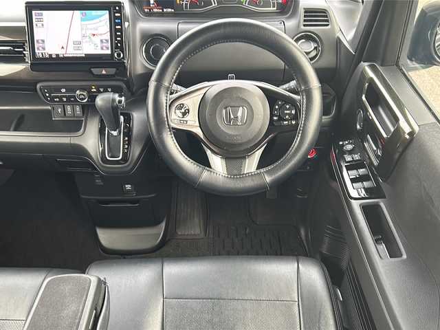 ホンダ Ｎ ＢＯＸ カスタム G L ホンダセンシング 佐賀県 2018(平30)年 4.2万km クリスタルブラックパール Gathers8インチナビ/バックカメラ/衝突被害軽減ブレーキ/路線逸脱警報/オートハイビーム/アダプティブクルーズコントロール/パワースライドドア/ドライブレコーダー/革調シートカバー/ステアリングリモコン/プッシュスタート/スマートキー/LEDヘッドライト/フォグライト/純正アルミホイール