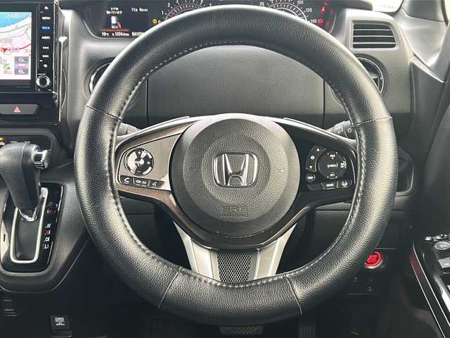 ホンダ Ｎ ＢＯＸ カスタム G L ホンダセンシング 佐賀県 2018(平30)年 4.2万km クリスタルブラックパール Gathers8インチナビ/バックカメラ/衝突被害軽減ブレーキ/路線逸脱警報/オートハイビーム/アダプティブクルーズコントロール/パワースライドドア/ドライブレコーダー/革調シートカバー/ステアリングリモコン/プッシュスタート/スマートキー/LEDヘッドライト/フォグライト/純正アルミホイール