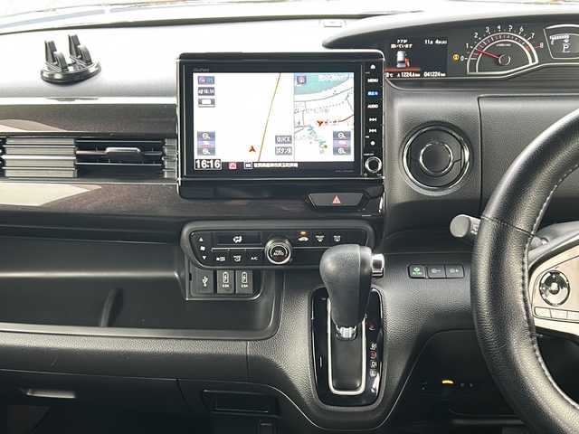 ホンダ Ｎ ＢＯＸ カスタム G L ホンダセンシング 佐賀県 2018(平30)年 4.2万km クリスタルブラックパール Gathers8インチナビ/バックカメラ/衝突被害軽減ブレーキ/路線逸脱警報/オートハイビーム/アダプティブクルーズコントロール/パワースライドドア/ドライブレコーダー/革調シートカバー/ステアリングリモコン/プッシュスタート/スマートキー/LEDヘッドライト/フォグライト/純正アルミホイール