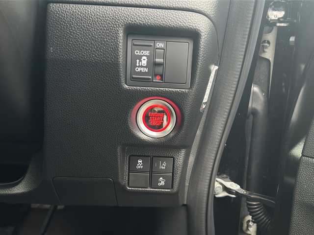 ホンダ Ｎ ＢＯＸ カスタム G L ホンダセンシング 佐賀県 2018(平30)年 4.2万km クリスタルブラックパール Gathers8インチナビ/バックカメラ/衝突被害軽減ブレーキ/路線逸脱警報/オートハイビーム/アダプティブクルーズコントロール/パワースライドドア/ドライブレコーダー/革調シートカバー/ステアリングリモコン/プッシュスタート/スマートキー/LEDヘッドライト/フォグライト/純正アルミホイール