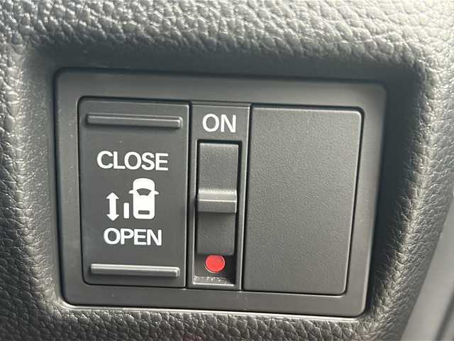 ホンダ Ｎ ＢＯＸ カスタム G L ホンダセンシング 佐賀県 2018(平30)年 4.2万km クリスタルブラックパール Gathers8インチナビ/バックカメラ/衝突被害軽減ブレーキ/路線逸脱警報/オートハイビーム/アダプティブクルーズコントロール/パワースライドドア/ドライブレコーダー/革調シートカバー/ステアリングリモコン/プッシュスタート/スマートキー/LEDヘッドライト/フォグライト/純正アルミホイール