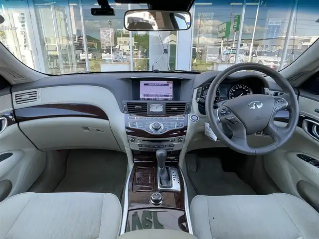 日産 フーガ 370GT FOUR 青森県 2017(平29)年 8.7万km ダークブルー ４WD/純正ナビ/フルセグTV/CD/DVD/BT/ドライブレコーダー/純正エンジンスターター/ETC/後席モニター/D席シートメモリ/前席パワーシート/オートライト/クルーズコントロール/オートライト