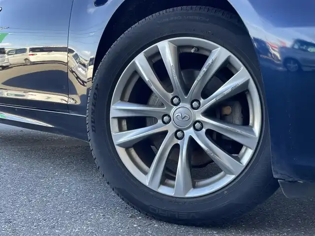 日産 フーガ 370GT FOUR 青森県 2017(平29)年 8.7万km ダークブルー ４WD/純正ナビ/フルセグTV/CD/DVD/BT/ドライブレコーダー/純正エンジンスターター/ETC/後席モニター/D席シートメモリ/前席パワーシート/オートライト/クルーズコントロール/オートライト