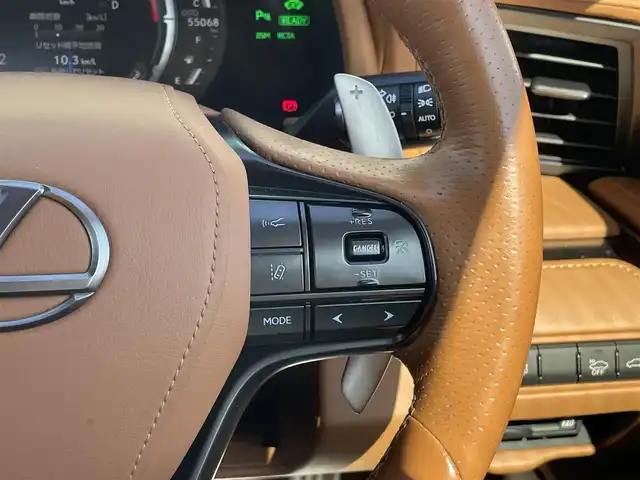 レクサス ＬＣ 500h Lパッケージ 宮崎県 2018(平30)年 5.5万km ラディアントレッドコントラストレイヤリング ガラスパノラマルーフ/レクサスセーフティセンス/・プリクラッシュセーフティ/・レーンキーピングアシスト/・オートマチックハイビーム/・レーダークルーズコントロール/・クリアランスソナー/ブラインドスポットモニター/ヘッドアップディスプレイ/純正10.3インチナビ/CD/DVD/BT/フルセグ/バックカメラ/ビルトインETC2.0/パドルシフト/ステアリングヒーター/本革シート/メモリ付パワーシート/シートヒーター/ベンチレーション/パワートランクリッド/純正LEDヘッドライト/純正21インチアルミホイール