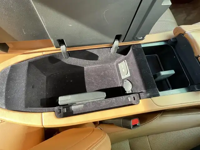 レクサス ＬＣ 500h Lパッケージ 宮崎県 2018(平30)年 5.5万km ラディアントレッドコントラストレイヤリング ガラスパノラマルーフ/レクサスセーフティセンス/・プリクラッシュセーフティ/・レーンキーピングアシスト/・オートマチックハイビーム/・レーダークルーズコントロール/・クリアランスソナー/ブラインドスポットモニター/ヘッドアップディスプレイ/純正10.3インチナビ/CD/DVD/BT/フルセグ/バックカメラ/ビルトインETC2.0/パドルシフト/ステアリングヒーター/本革シート/メモリ付パワーシート/シートヒーター/ベンチレーション/パワートランクリッド/純正LEDヘッドライト/純正21インチアルミホイール