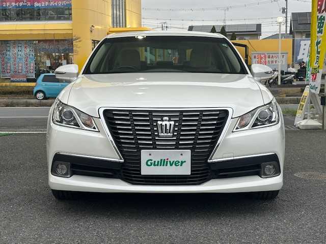 トヨタ クラウン ロイヤル ロイヤルサルーン 茨城県 2013(平25)年 2.8万km ホワイトパールクリスタルシャイン 純正HDDナビ/ 【フルセグ/Bluetooth/CD/DVD】/バックカメラ/クルーズコントロール/ETC/前席パワーシート/LEDヘッドライト/KEDフォグライト/純正フロアマット/スマートキー/電動格納ミラー