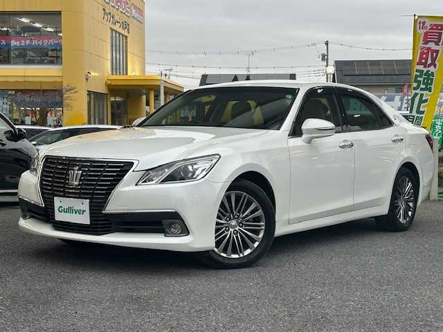 トヨタ クラウン ロイヤル ロイヤルサルーン 茨城県 2013(平25)年 2.8万km ホワイトパールクリスタルシャイン 純正HDDナビ/ 【フルセグ/Bluetooth/CD/DVD】/バックカメラ/クルーズコントロール/ETC/前席パワーシート/LEDヘッドライト/KEDフォグライト/純正フロアマット/スマートキー/電動格納ミラー