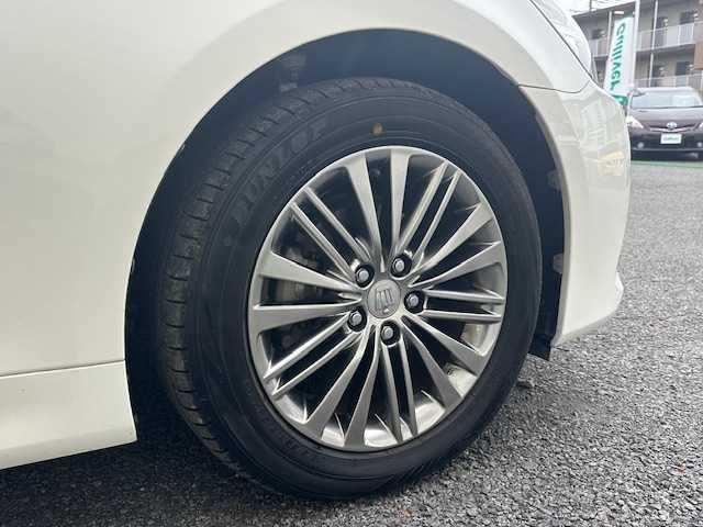 トヨタ クラウン ロイヤル ロイヤルサルーン 茨城県 2013(平25)年 2.8万km ホワイトパールクリスタルシャイン 純正HDDナビ/ 【フルセグ/Bluetooth/CD/DVD】/バックカメラ/クルーズコントロール/ETC/前席パワーシート/LEDヘッドライト/KEDフォグライト/純正フロアマット/スマートキー/電動格納ミラー