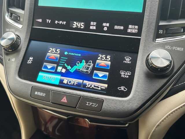 トヨタ クラウン ロイヤル ロイヤルサルーン 茨城県 2013(平25)年 2.8万km ホワイトパールクリスタルシャイン 純正HDDナビ/ 【フルセグ/Bluetooth/CD/DVD】/バックカメラ/クルーズコントロール/ETC/前席パワーシート/LEDヘッドライト/KEDフォグライト/純正フロアマット/スマートキー/電動格納ミラー