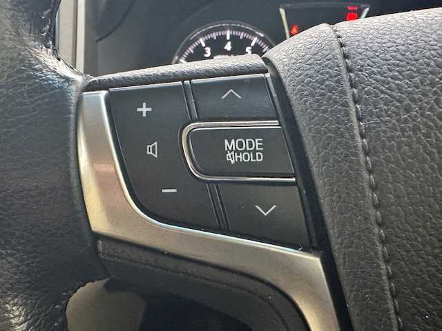 トヨタ クラウン ロイヤル ロイヤルサルーン 茨城県 2013(平25)年 2.8万km ホワイトパールクリスタルシャイン 純正HDDナビ/ 【フルセグ/Bluetooth/CD/DVD】/バックカメラ/クルーズコントロール/ETC/前席パワーシート/LEDヘッドライト/KEDフォグライト/純正フロアマット/スマートキー/電動格納ミラー