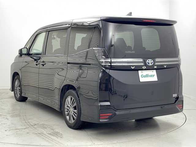 トヨタ ヴォクシー ハイブリッド S－G 茨城県 2022(令4)年 4.1万km グリッターブラックガラスフレーク 純正メモリナビ/CD/DVD/Bluetooth/フルセグ/HDMI/バックカメラ/前後ドライブレコーダー/ドアバイザー/ヘッドライトレベライザー/LEDヘッドライト/純正16インチAW/アダプティブクルーズコントロール/スマートキー2本/LED