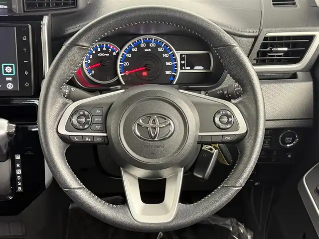 トヨタ ルーミー カスタムG 埼玉県 2022(令4)年 1.2万km パールホワイトⅢ 純正８型ＤＡ　全方位　温シート　両側電動　ＥＴＣ　オートハイビーム コーナーセンサー レーダークルーズコントロール レーンキープアシスト 衝突軽減システム 純正14インチホイール スペアキー