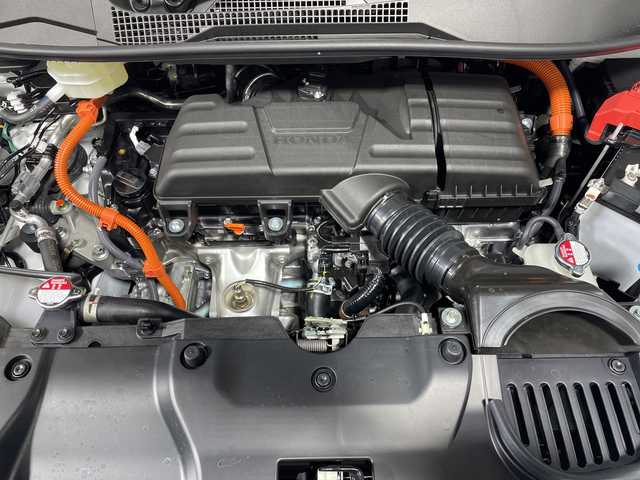 ホンダ ステップワゴン スパーダ eHEV 神奈川県 2025(令7)年 0.1千km プラチナホワイトパール 登録済未使用車/e:HEV/ホンダセンシング/11.4インチナビ/Honda CONNECT/ワンオーナー/前席シートヒーター/LEDヘッドライト/スマートキー/スペアキー/メモリナビ/フルセグテレビ/バックカメラ/アイドリングストップ/オットマン/プッシュスタート/ステアリングスイッチ/電動パーキングブレーキ/ブレーキオートホールド/両側パワースライドドア/パワーバックドア/オートライト/オートマチックハイビーム/フォグランプ/電動格納ミラー/取扱説明書/保証書/衝突軽減ブレーキ/後方誤発進抑制機能/歩行者事故低減ステアリング/渋滞追従機能付アダプティブクルーズコントロール/車線維持支援システム/先行者発信お知らせ機能/急アクセル抑制スイッチ/誤発進抑制機能/近距離衝突軽減ブレーキ/路外逸脱抑制機能/トラフィックジャムアシスト/標識認識機能/ブラインドスポットインフォメーション