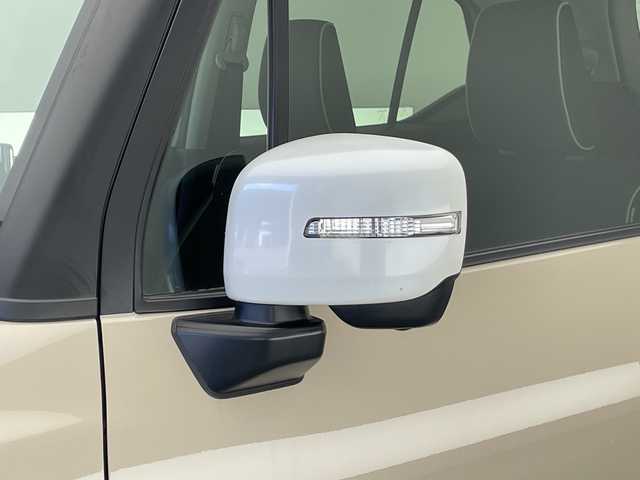 スズキ クロスビー HYBRID MZ 長野県 2020(令2)年 4.6万km キャラバンアイボリーパールメタリック/ホワイト 2トーンルーフ 4WD/社外ディスプレイオーディオ&USB&BT/クルーズコントロール/車線逸脱警報/衝突軽減ブレーキ/ダウンヒルアシストコントロール/ヒルスタートアシストアシスト/アイドリングストップ/パドルシフト/全方位カメラ/ETC/LEDヘッドライト/オートライト/フロントフォグランプ/電動格納ミラー/ウィンカーミラー/ドアミラーヒーター/純正16インチAW装着/純正フロアマット/プッシュスタート/スマートキー