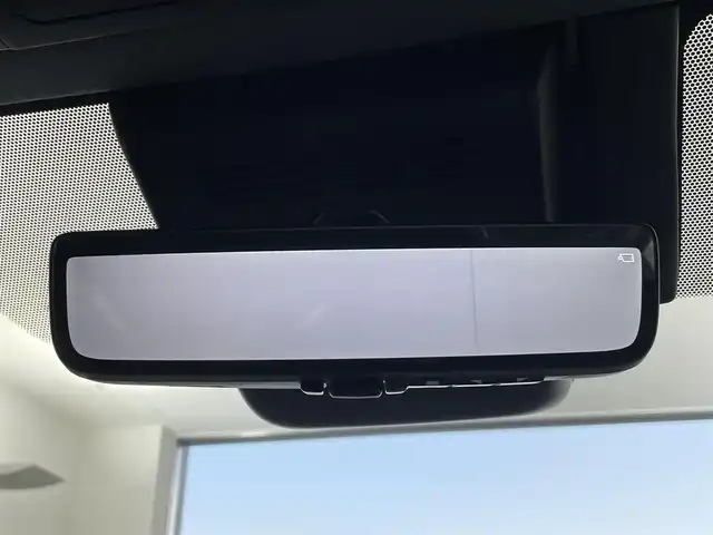 トヨタ アルファードハイブリット Z 広島県 2025(令7)年 0.1万km プラチナホワイトパールマイカ 左右独立ムーンルーフ/純正13インチフリップダウンモニター/＝＝＝＝＝/純正14インチディスプレイオーディオPlus/・AM/FM/USB/HDMI/Bluetooth/・AppleCarPlay/AndroidAuto/Miracast/パノラミックビューモニター/デジタルインナーミラー/ビルトインETC2.0/前席パワーシート/シートヒーター/ベンチレーション/運転席メモリー機能/ハンドルヒーター/エグゼクティブパワーシート/・ロングスライド/パワーリクライニング/パワーオットマン/・上下調整式大型ヘッドレスト/大型アームレスト/・シートヒーター/シートベンチレーション/・折りたたみ式サイドテーブル/両側パワースライドドア/パワーバックドア/トヨタセーフティセンス/・プリクラッシュセーフティシステム/・レーントレーシングアシスト/レーンディパーチャーアラート/・アダプティブハイビームシステム/・レーダークルーズコントロール/ブラインドスポットモニター/安心降車アシスト/AC100V1500W電源/置くだけ充電
