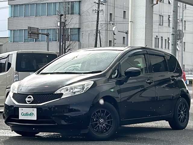 日産 ノート X 岐阜県 2016(平28)年 1.3万km スーパーブラック /純正CDオーディオ/(CD/FM/AM/AUX)//ドライブレコーダー(ND-DVR10)//GPSレーダー(GL-916)//アイドリングストップ//スマートキー//スペアキーx1//社外14インチAW//ホイール付サマータイヤ積込//フロアマット//ドアバイザー//オートライト