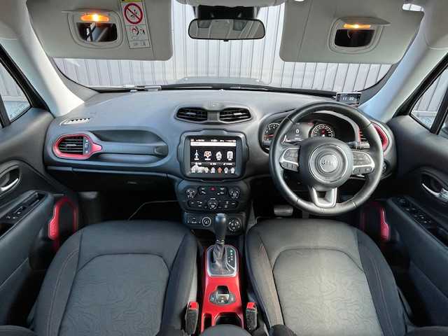 クライスラー・ジープ ジープ レネゲード トレイルホーク 青森県 2020(令2)年 5.9万km ブラック 純正ナビ/・Bluetooth/・フルセグテレビ /・AM/FM/社外レーダー（ZERO707LV)/ディスプレイオーディオ/・AppleCarPlay/・AndroidAuto/バックカメラ/前後ドライブレコーダー/LEDヘッドライト/・オートライト/後方コーナーセンサー /衝突軽減ブレーキ/・ブラインドスポットアシスト/保証書/・取扱説明書/・スペアキー