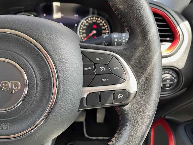 クライスラー・ジープ ジープ レネゲード トレイルホーク 青森県 2020(令2)年 5.9万km ブラック 純正ナビ/・Bluetooth/・フルセグテレビ /・AM/FM/社外レーダー（ZERO707LV)/ディスプレイオーディオ/・AppleCarPlay/・AndroidAuto/バックカメラ/前後ドライブレコーダー/LEDヘッドライト/・オートライト/後方コーナーセンサー /衝突軽減ブレーキ/・ブラインドスポットアシスト/保証書/・取扱説明書/・スペアキー