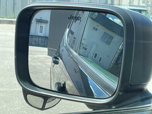 クライスラー・ジープ ジープ レネゲード トレイルホーク 青森県 2020(令2)年 5.9万km ブラック 純正ナビ/・Bluetooth/・フルセグテレビ /・AM/FM/社外レーダー（ZERO707LV)/ディスプレイオーディオ/・AppleCarPlay/・AndroidAuto/バックカメラ/前後ドライブレコーダー/LEDヘッドライト/・オートライト/後方コーナーセンサー /衝突軽減ブレーキ/・ブラインドスポットアシスト/保証書/・取扱説明書/・スペアキー