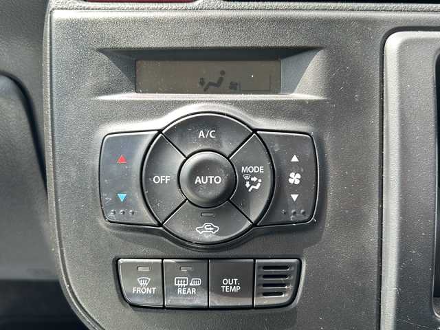 スズキ アルト X 岩手県 2015(平27)年 4.2万km シルキーシルバーメタリック 純正SDナビ/AM/FM/CD/Bluetooth/フルセグTV/バックカメラ/ETC/衝突被害軽減ブレーキ/横滑り防止装置/アイドリングストップ/シートヒーター/オートライト/スマートキー/プッシュスタート/電動格納ミラー/純正15インチAW/純正フロアマット/取扱説明書