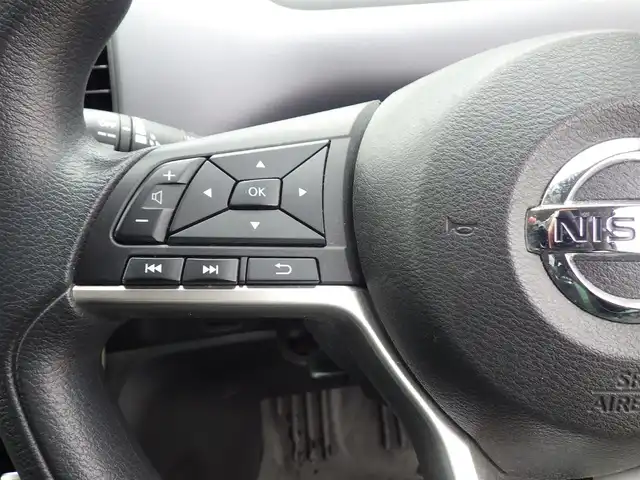 日産 セレナ X 千葉県 2016(平28)年 5.6万km マルーンレッド エマージェンシーブレーキ/プロパイロット/インテリジェントルームミラー/インテリジェントクルーズコントロール/両側パワースライドドア/純正SDナビ/地デジTV/【BD/DVD/CD再生機能　Bluetooth接続】/アラウンドビューモニター/ドライブレコーダー/ステアリングスイッチ/ETC/LEDヘッドライト/ウインカーミラー/コーナーセンサー/インテリジェントキー