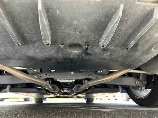 トヨタ クラウン ハイブリッド RS アドバンス 宮城県 2018(平30)年 2.1万km ホワイトパールクリスタルシャイン 登録時20941km/純正エアロ（フロント/サイド/リア）/Weds LEONIS　18インチAW/セーフティセンス/・レーントレーシングアシスト/・レーダークルーズコントロール/・プリクラッシュセーフティ/・アダプティブハイビームシステム/・ロードサインアシスト/・先行車発進告知機能/ブラインドスポットモニター/リアクロストラフィックオートブレーキ/リアクロストラフィックアラート/純正SD8インチナビ/・フルセグ/DVD/M-SD/USB/Bluetooth/10スピーカーサウンドシステム/バックカメラ/カラーヘッドアップディスプレイ/ハーフレザーシート/シートヒーター/ステアリングヒーター/パワーシート（運転席メモリー機能付）/パドルシフト付革巻きステア/ステアリングスイッチ/電動パーキングブレーキ/ブレーキホールド/3眼LEDオートヘッドライト/シーケンシャルターンランプ/スマートキー＆プッシュスタート/スペアキー1本/ビルトインETC2.0/AC100V/100Wコンセント/フロアマット/ドアバイザー/W/サイド/カーテン/ニーエアバッグ/禁煙車