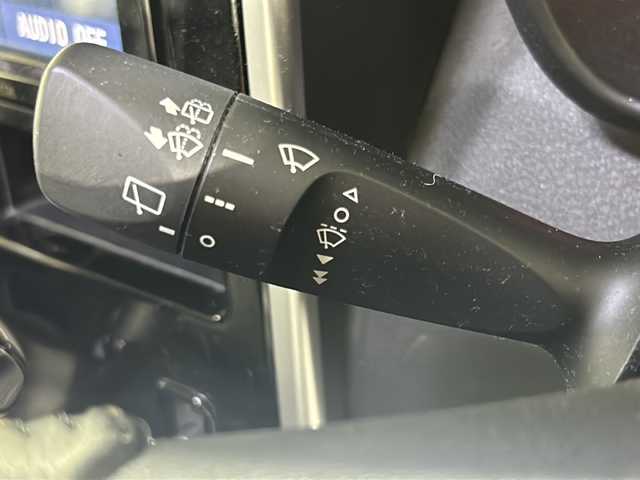 トヨタ タンク カスタムG－T 沖縄県 2020(令2)年 6万km ブラックマイカメタリック 県外仕入/禁煙車/純正SDナビ/CD/DVD/SD/BT/フルセグ/バックカメラ/ETC/衝突被害軽減システム/レーンキープアシスト/クルーズコントロール/コーナーセンサー/横滑り防止装置/オートマチックハイビーム/アイドリングストップ/両側パワースライドドア/LEDヘッドライト/オートライト/純正１５インチAW/純正フロアマット/プッシュスタート/スマートキー/スペアキー/取扱説明書/保証書
