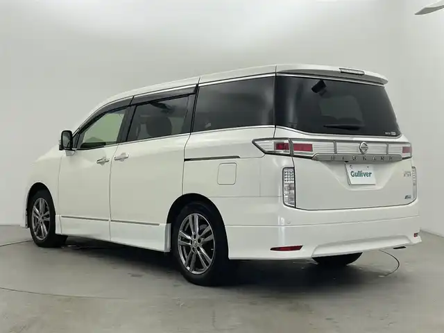日産 エルグランド 250HWS アーバンクロム 富山県 2013(平25)年 6.5万km ブリリアントホワイトパール 純正ナビ（AM/FM/DVD/ワンセグ）/全方位カメラ/ETC/両側パワースライドドア/ハーフレザーシート/オートキセノンライト/フォグライト/純正アルミホイール/純正フロアマット/ステアリングスイッチ/横滑り防止装置/電動格納ミラー/スマートキー/スペアキー