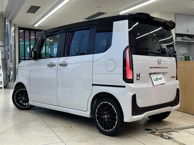 ホンダ Ｎ ＢＯＸ カスタム ターボ コーディネートS 東京都 2024(令6)年 0.6万km プラチナホワイトパール ワンオーナー/純正9インチナビ/(Apple car play/Android Auto/CD/DVD/SD/USB//フルセグ/Bluetooth/iPod）/バックカメラ/前後コーナーセンサー/電動パーキング/ハーフレザー/前席シートヒーター/両側パワースライドドア/プリクラッシュセーフティ/レーダークルーズコントロール/ACC先行車検知音/LKA/路外逸脱抑制機能 /スマートキー/プッシュスタート/LEDライト/オートライト/オートハイビーム/ライトレベライザー/ETC/パドルシフト/革巻きステアリング/ステアリングスイッチ/ISOFIX/ドアバイザー/プライバシーガラス/電格ウィンカーミラー/純正15インチアルミホイール/W+サイド+カーテンSRS＆ABS/横滑り防止装置/取扱説明書/保証書