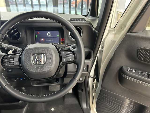 ホンダ Ｎ ＢＯＸ カスタム ターボ コーディネートS 東京都 2024(令6)年 0.6万km プラチナホワイトパール ワンオーナー/純正9インチナビ/(Apple car play/Android Auto/CD/DVD/SD/USB//フルセグ/Bluetooth/iPod）/バックカメラ/前後コーナーセンサー/電動パーキング/ハーフレザー/前席シートヒーター/両側パワースライドドア/プリクラッシュセーフティ/レーダークルーズコントロール/ACC先行車検知音/LKA/路外逸脱抑制機能 /スマートキー/プッシュスタート/LEDライト/オートライト/オートハイビーム/ライトレベライザー/ETC/パドルシフト/革巻きステアリング/ステアリングスイッチ/ISOFIX/ドアバイザー/プライバシーガラス/電格ウィンカーミラー/純正15インチアルミホイール/W+サイド+カーテンSRS＆ABS/横滑り防止装置/取扱説明書/保証書
