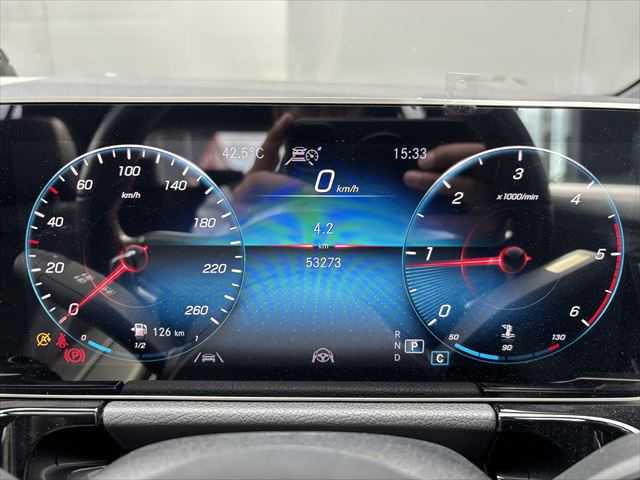 メルセデス・ベンツ ＧＬＡ２００ｄ 4マチック AMGライン 和歌山県 2020(令2)年 5.4万km コスモスブラック パノラマSR /純ナビ /360度カメラ/フルセグTV /純19incAW /オートテールゲート/ワイヤレス充電 /レーダーセーフティパッケージ /アンビエントライト /キーレスゴー /ハーフレザー /パワーシート /シートヒーター /LEDライト /ETC/取扱説明書/保証書/スペアキー