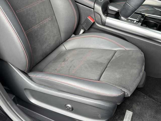 メルセデス・ベンツ ＧＬＡ２００ｄ 4マチック AMGライン 和歌山県 2020(令2)年 5.4万km コスモスブラック パノラマSR /純ナビ /360度カメラ/フルセグTV /純19incAW /オートテールゲート/ワイヤレス充電 /レーダーセーフティパッケージ /アンビエントライト /キーレスゴー /ハーフレザー /パワーシート /シートヒーター /LEDライト /ETC/取扱説明書/保証書/スペアキー