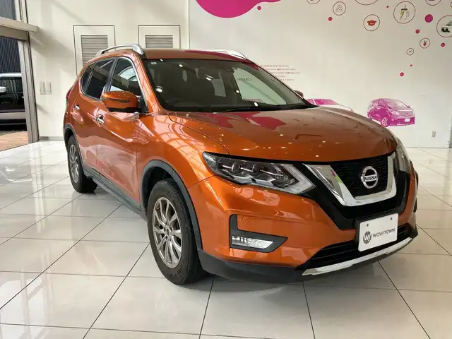 日産 エクストレイル 20X 埼玉県 2018(平30)年 7.2万km プレミアムコロナオレンジ 保証書/取扱説明書/純正SDナビ/　DVD/BT/ワンセグTV/iPod/AUX/バック、アラウンドビューモニター/ETC/4WD/レザーシート/LEDヘッドライト/前後コーナーセンサー/パワーバックドア/ルーフレール/前後ドライブレコーダー/デジタルインナーミラー/スタッドレスタイヤ